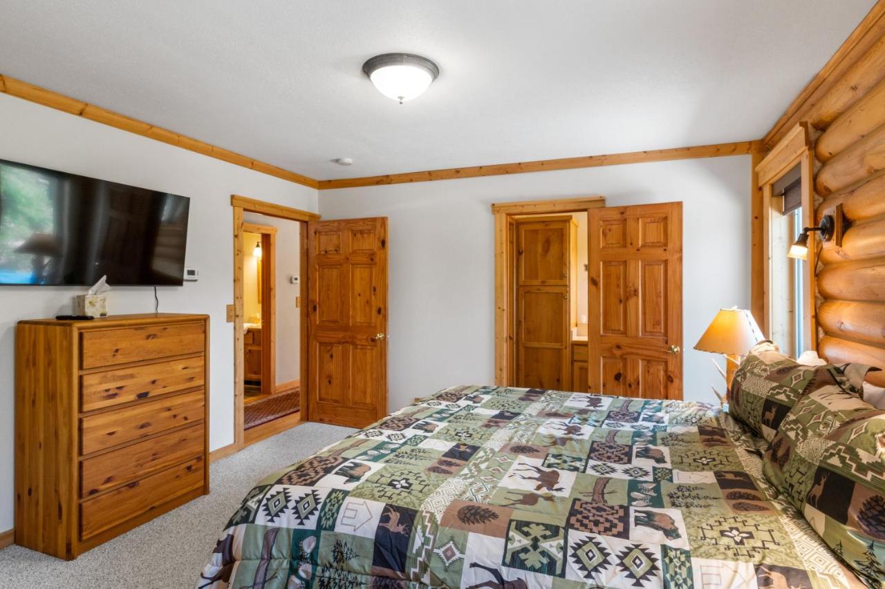 Lazy Fox Cabin West Yellowstone Εξωτερικό φωτογραφία