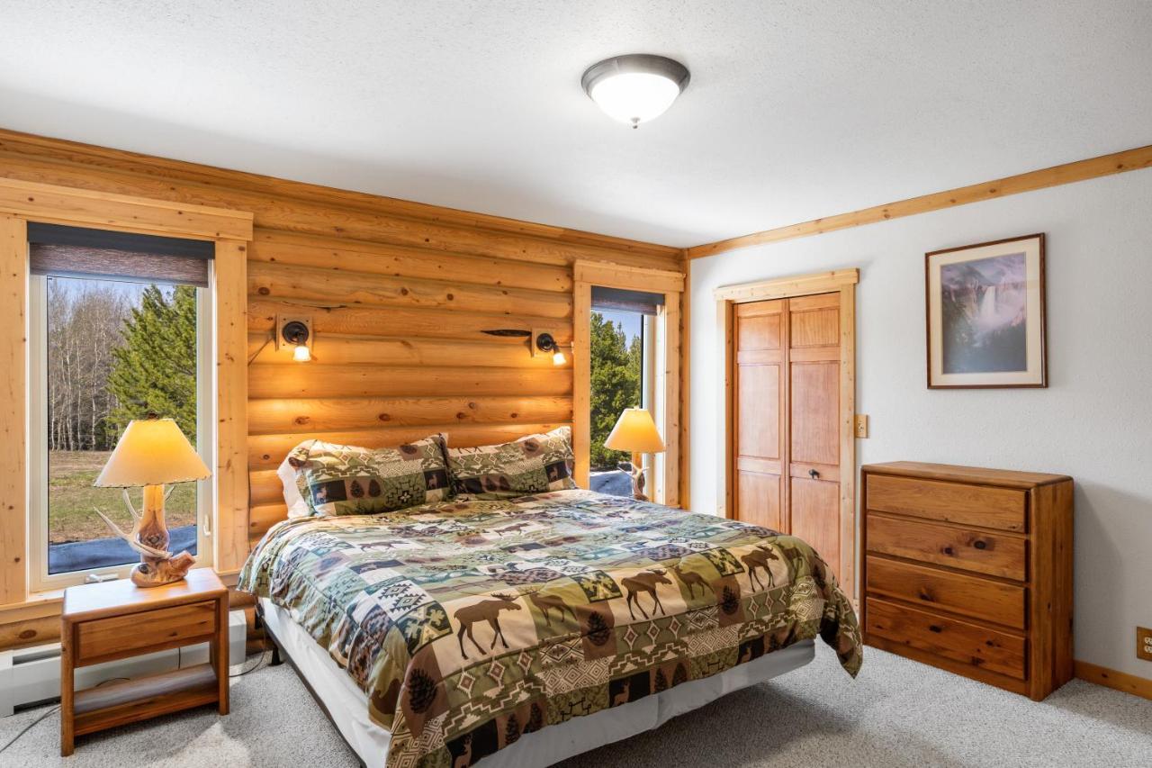 Lazy Fox Cabin West Yellowstone Εξωτερικό φωτογραφία